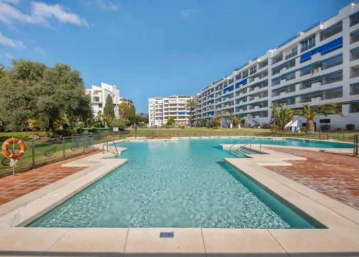 Jardines Del Puerto ماربيا